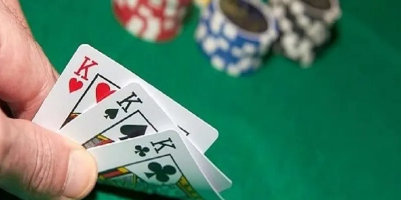 Điều gì làm cho Liêng trở nên hấp dẫn?