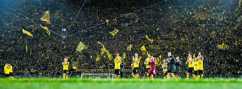 Sân vận động Signal Iduna Park - Sân nhà của Borussia Dortmund
