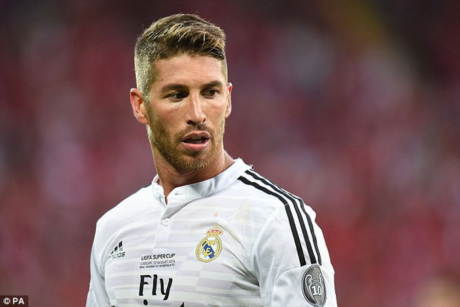 Sergio Ramos chính thức lên tiếng về tin đồn chuyển nhượng Manchester United | Vietnam+ (VietnamPlus)