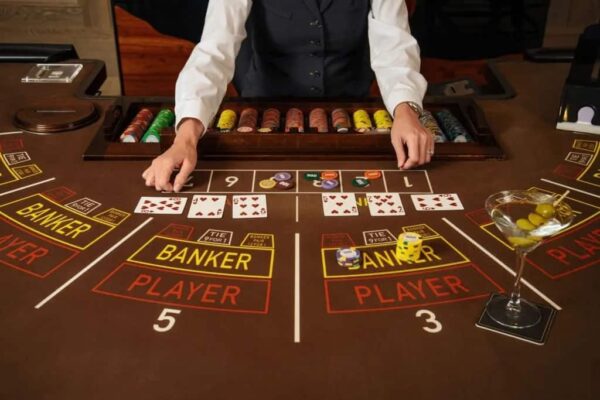 Bật Mí 3+ Chiến thuật chơi Baccarat Cực Hay Bạn Nên Bỏ Túi