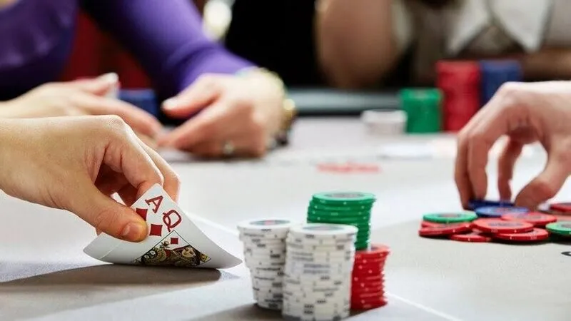 Chiến lược chơi Poker để cải thiện cơ hội chiến thắng của bạn