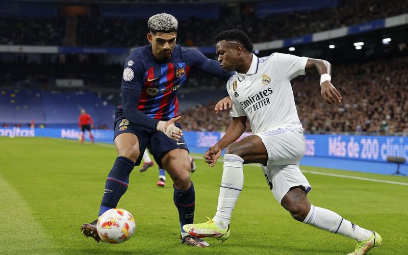 Những cầu thủ nhanh nhất: Mbappé hay Haaland là số 1?