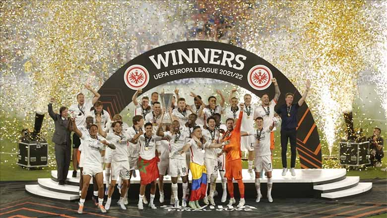 Khám phá Eintracht Frankfurt - niềm tự hào của Bundesliga