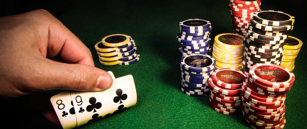 Làm thế nào để phát hiện kẻ nói dối? Hãy để chuyên gia poker giúp bạn