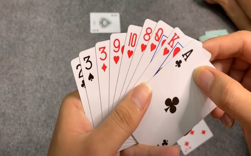 Hướng Dẫn Cách Đọc Bài Đối Thủ Trong Phỏm Chuẩn Xác Nhất
