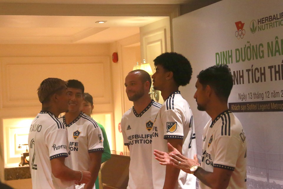 Câu lạc bộ LA Galaxy đến thăm Việt Nam