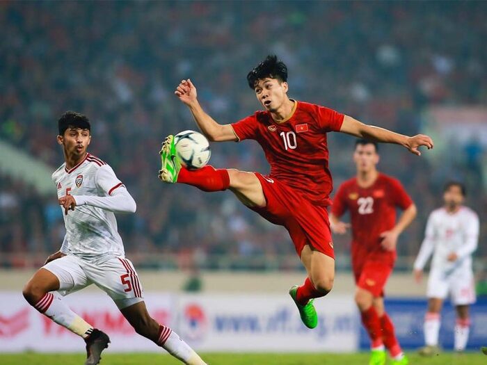 Tiền đạo trung tâm có nghĩa là gì trong bóng đá? ⚡ Nhiệm vụ của tiền đạo trung tâm
