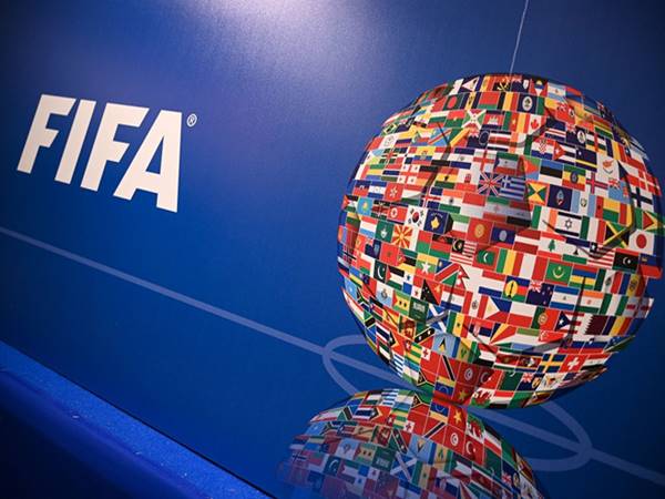 FIFA là gì? FIFA kiếm lợi nhuận bằng cách nào?