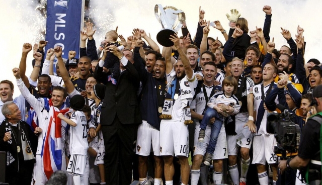 Supporters' Shield và MLS Cup là gì? So sánh hai danh hiệu quan trọng nhất bóng đá Mỹ