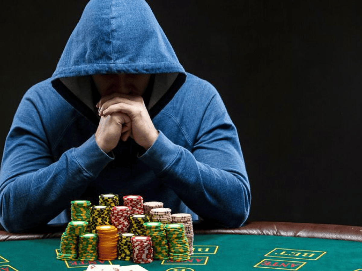 Poker Face Là Gì – Ý Nghĩa, Nguồn Gốc Và Cách Rèn Luyện Khi Chơi Bài