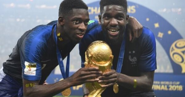 Có bao nhiêu đội tham dự World Cup? Mỗi kỳ bao nhiêu năm?