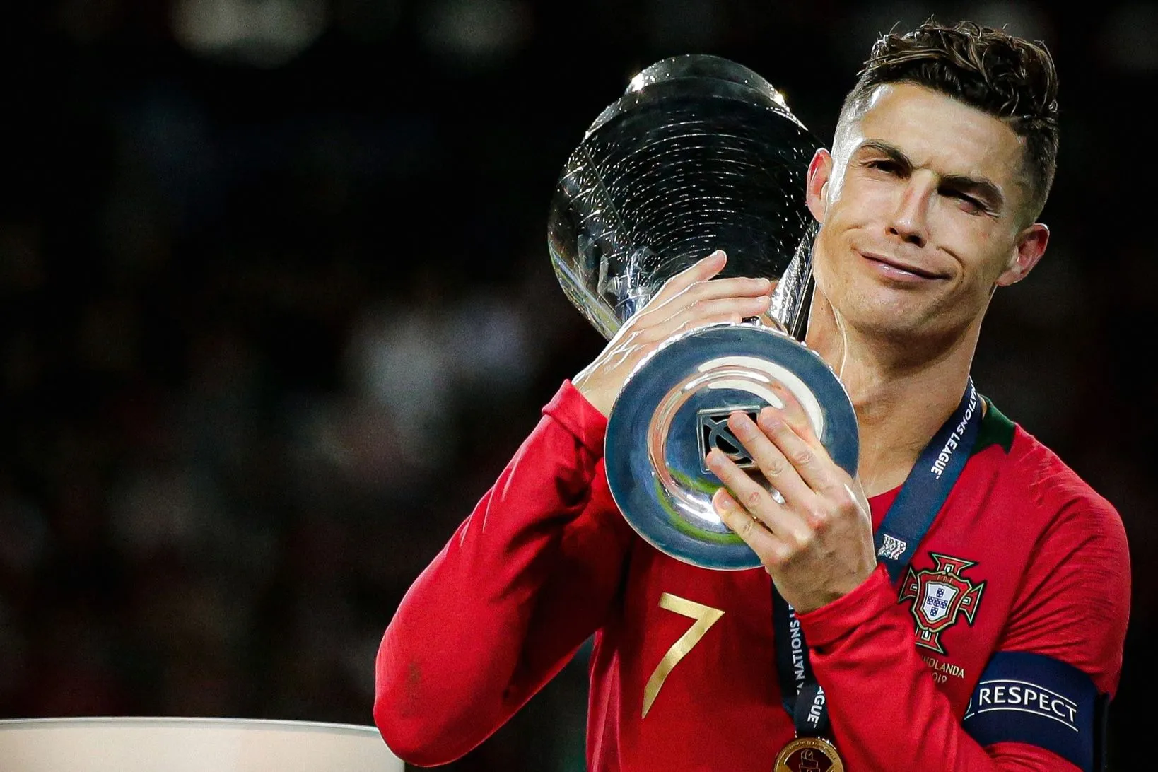 Cristiano Ronaldo thăng hoa ở tuổi 40