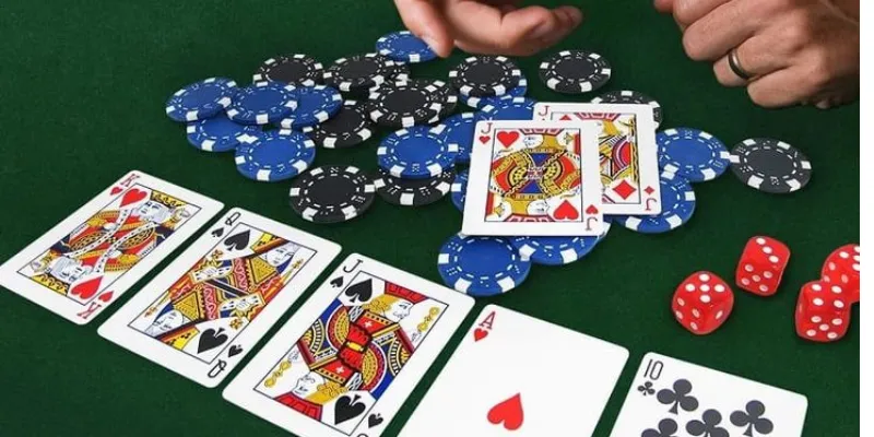 Cách Đánh Phỏm Chéo Cánh Chi Tiết Và Hiệu Quả Cho Người Mới