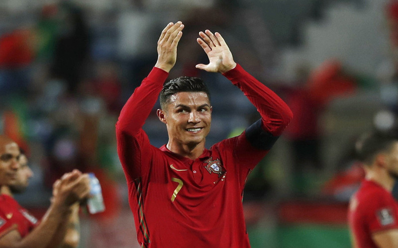 Cristiano Ronaldo là tiền đạo Bồ Đào Nha xuất sắc nhất lịch sử